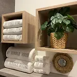 My Humble House - Elegante Con Patio Apartamento *