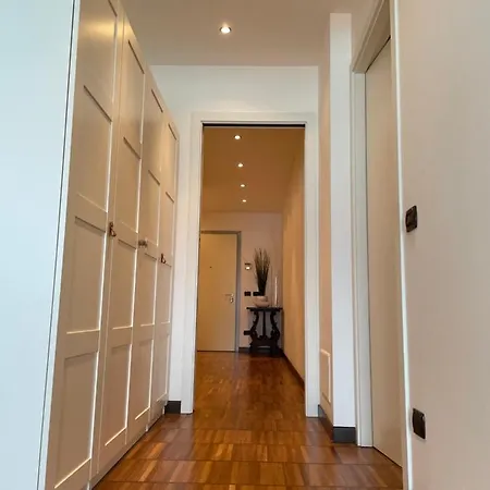 My Humble House - Elegante Con Patio Daire